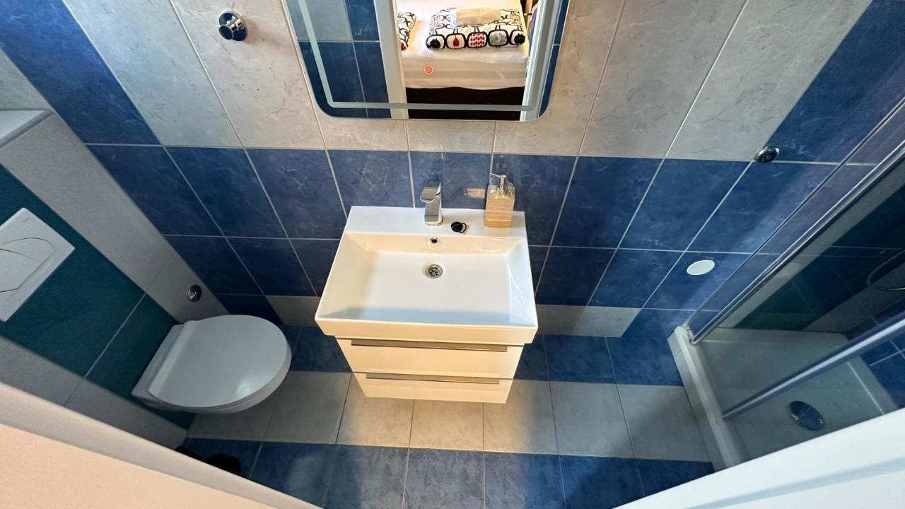 Apartamento Iris Oasis Split Exterior foto